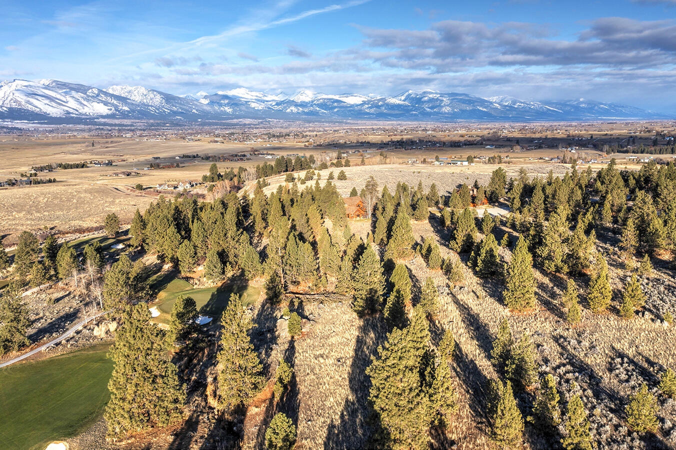 000 Stock Farm Road Hamilton Golf Ski Waterfront