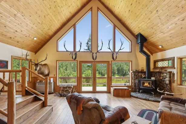 82 White Mountain Lane Alberton Singlefamilyreside