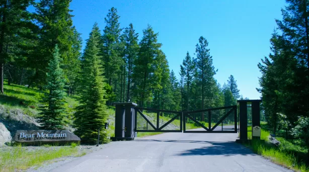 82 Hyden Ridge Road Lakeside Waterfront 6 Acres