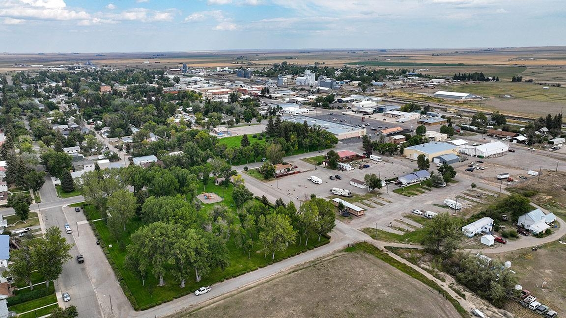 Conrad Businessland Waterfront 576 Sqft