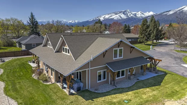 10 Lone Pine Trail Hamilton Townhouse 3 Bedrooms C