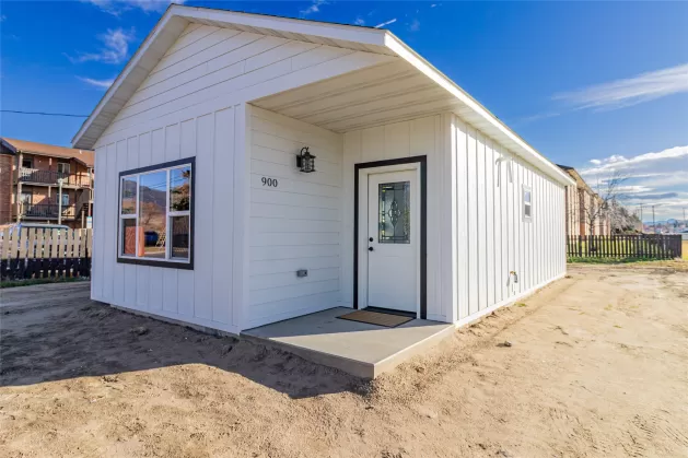 900 Evans Avenue Butte Singlefamilyresidence 2 Bed