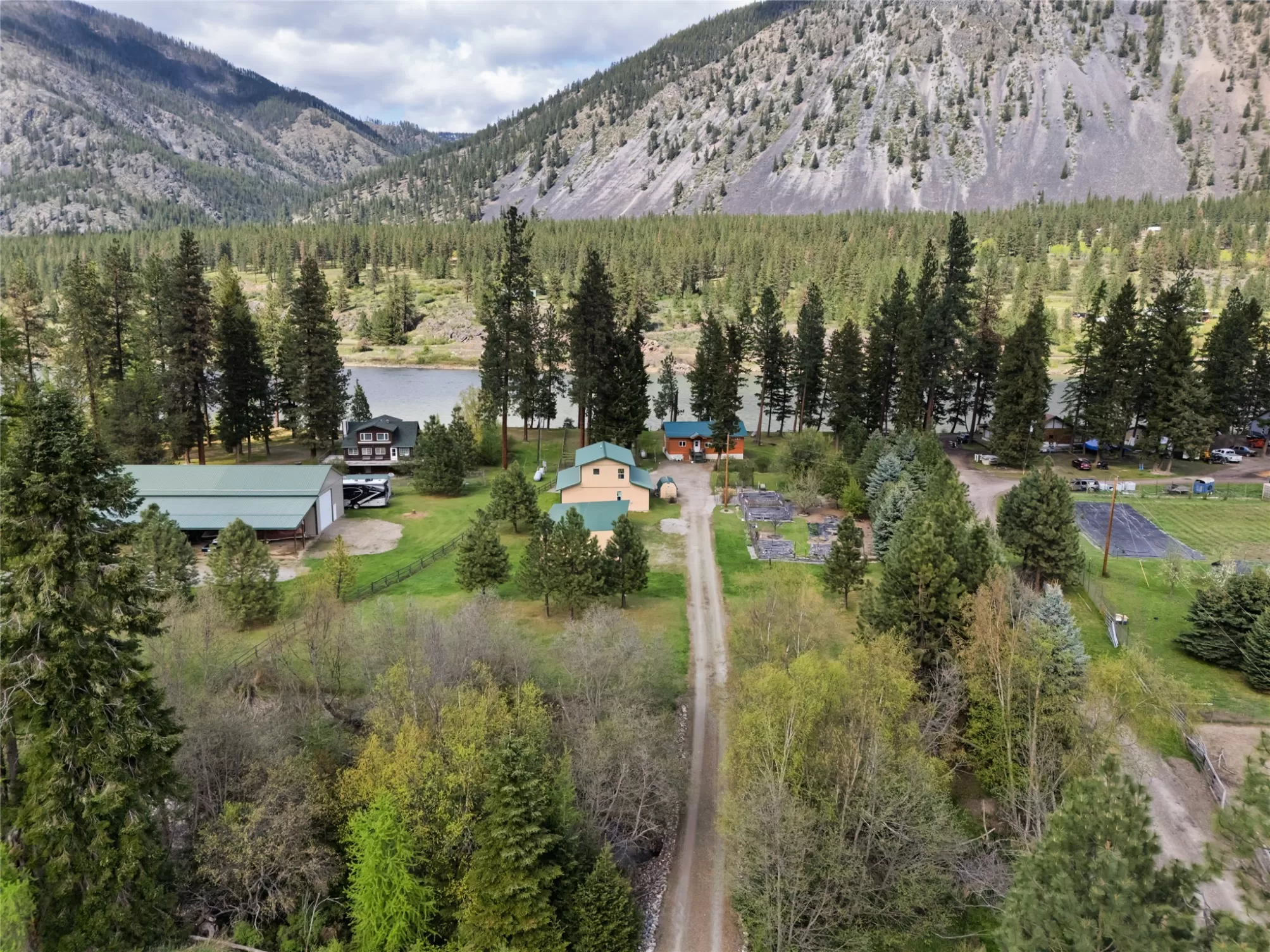 1500 River Road W Plains Singlefamilyresidence 2 B