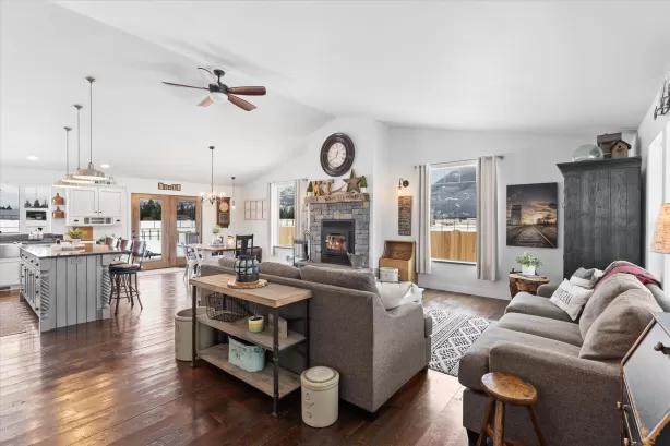 537 Rainbow Ridge Trail Columbia Falls Singlefamil