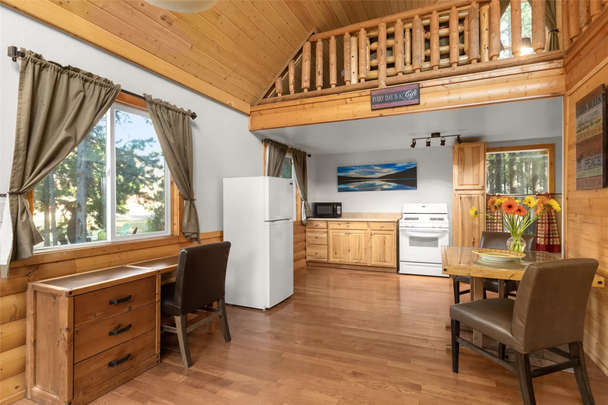 16900 Us Highway 2 E Essex Singlefamilyresidence 1