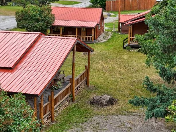 450 6th Street E Eureka Singlefamilyresidence 4 Be