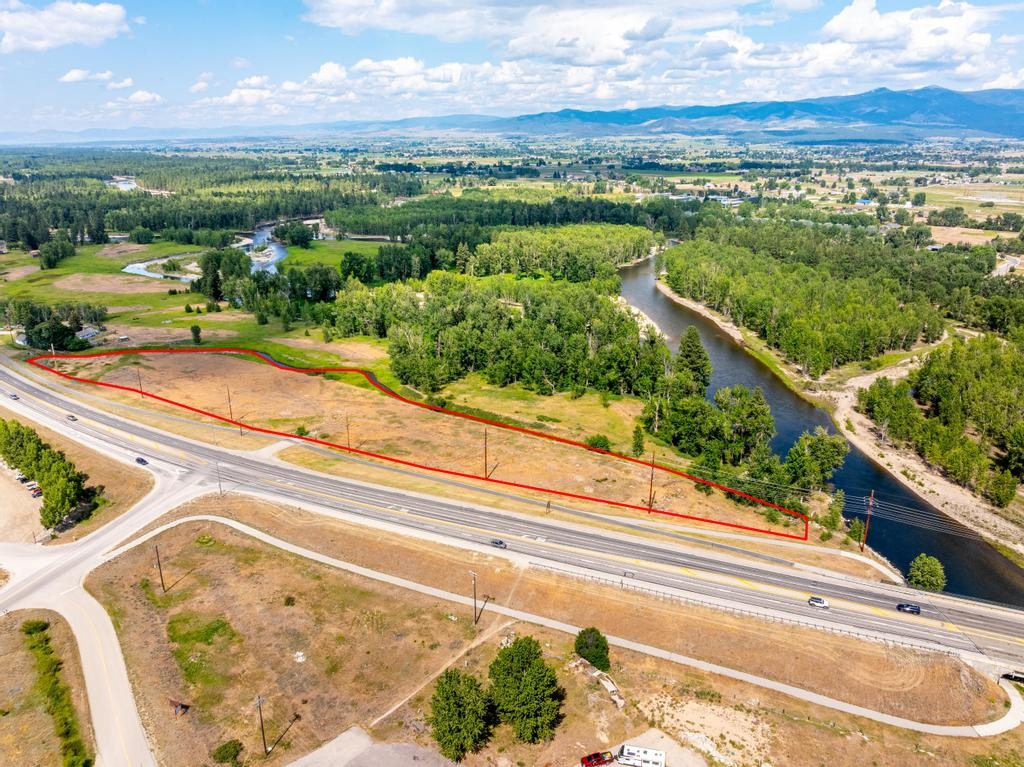 002 Hwy 93 N Hamilton Unimprovedland Waterfront 6