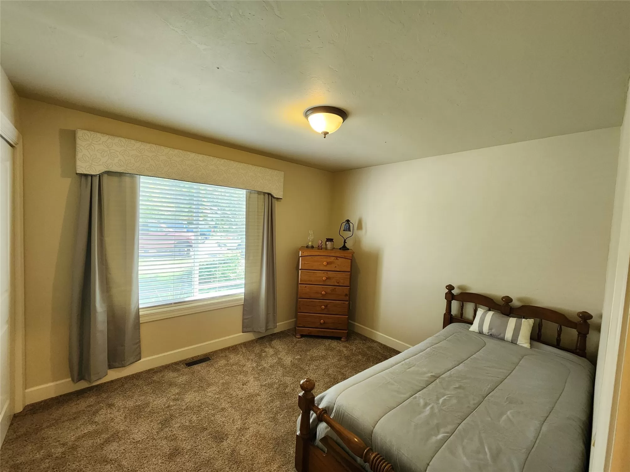 696 Mountain View Drive Kalispell Singlefamilyresi