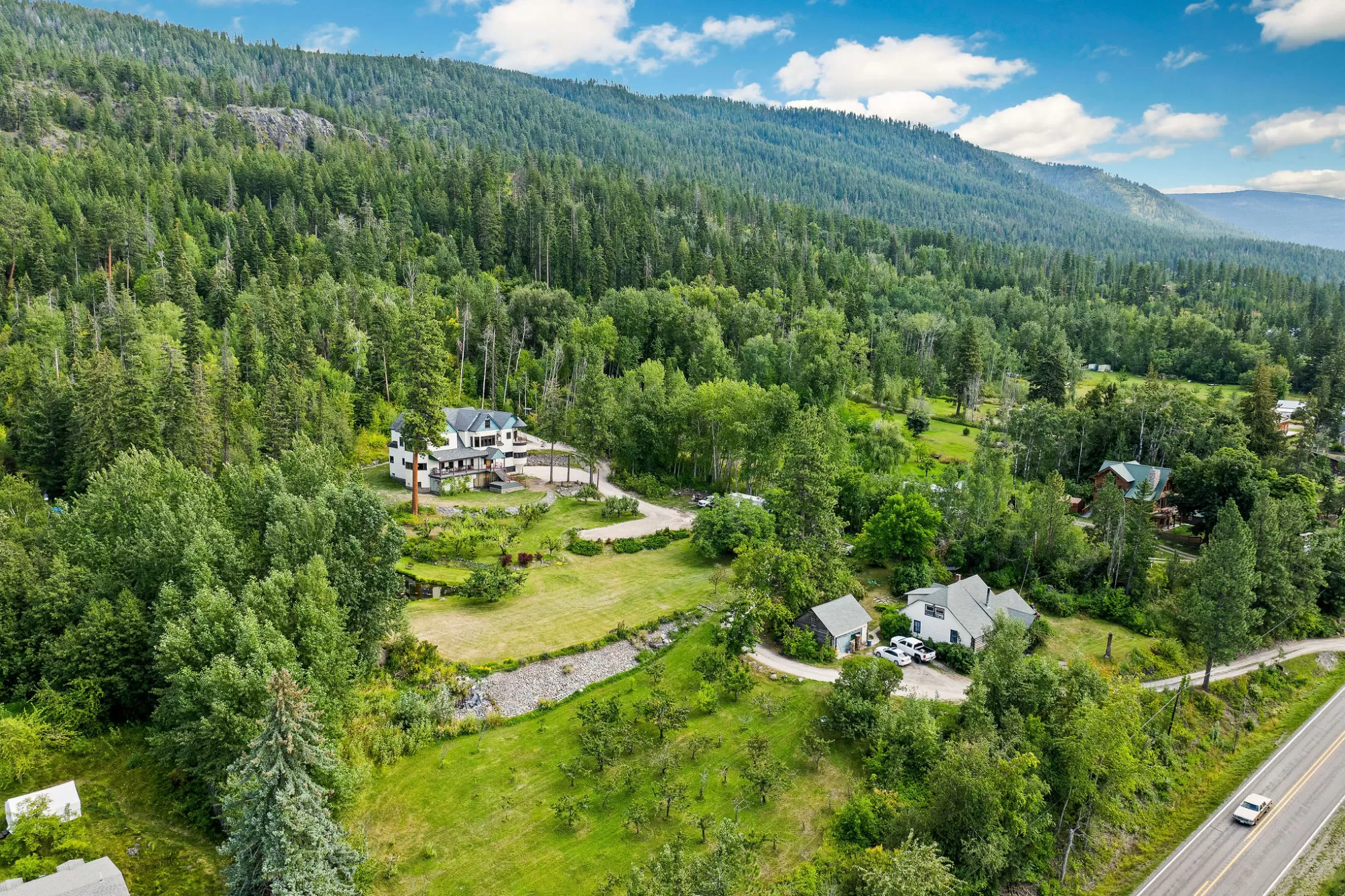 20322 MT Highway 35 Bigfork Singlefamilyresidence