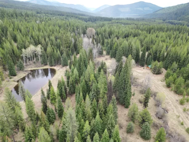 H E S  839 Yaak Waterfront 159 Acres