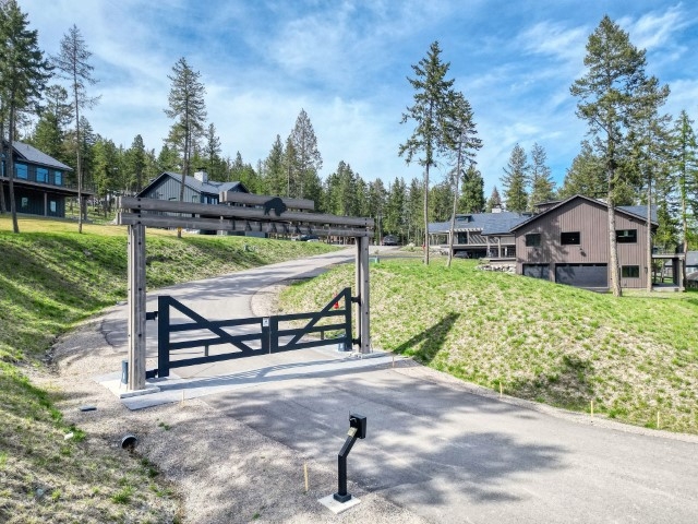 123 Blacktail Loop Lakeside Waterfront