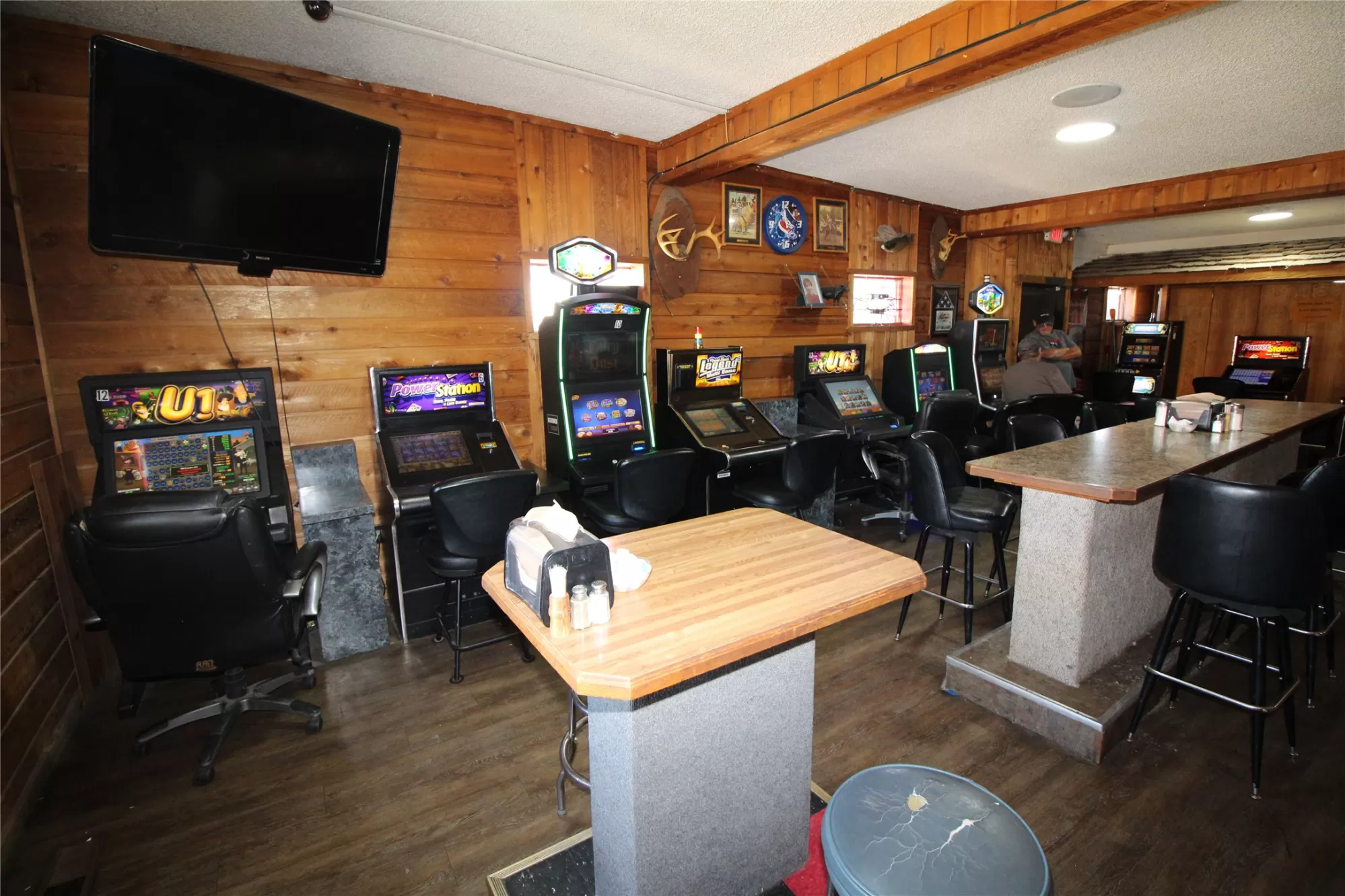 16 Central Avenue W Cascade Buildingland Waterfron