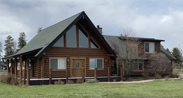 1040 Cowboy Way Columbia Falls Singlefamilyresiden