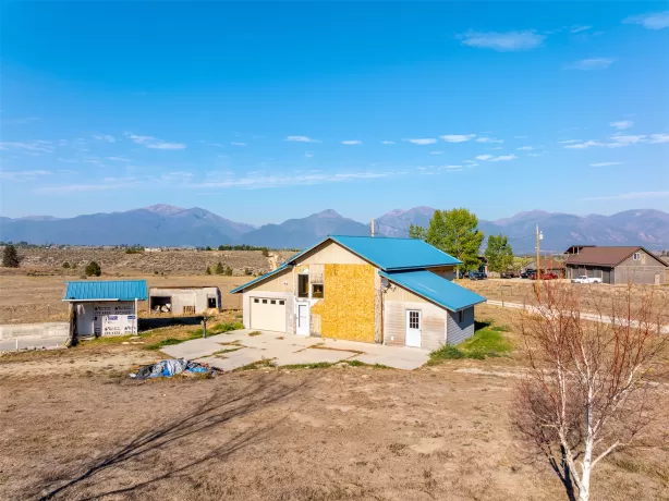 1127 Park Lane Stevensville Waterfront 10 Acres