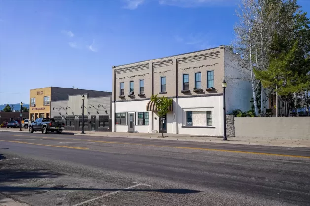 24 1st Avenue W Kalispell Buildingland Waterfront