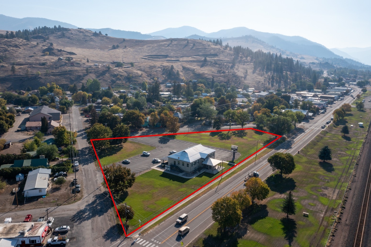 200 W Railroad Avenue Plains Buildingland Waterfro