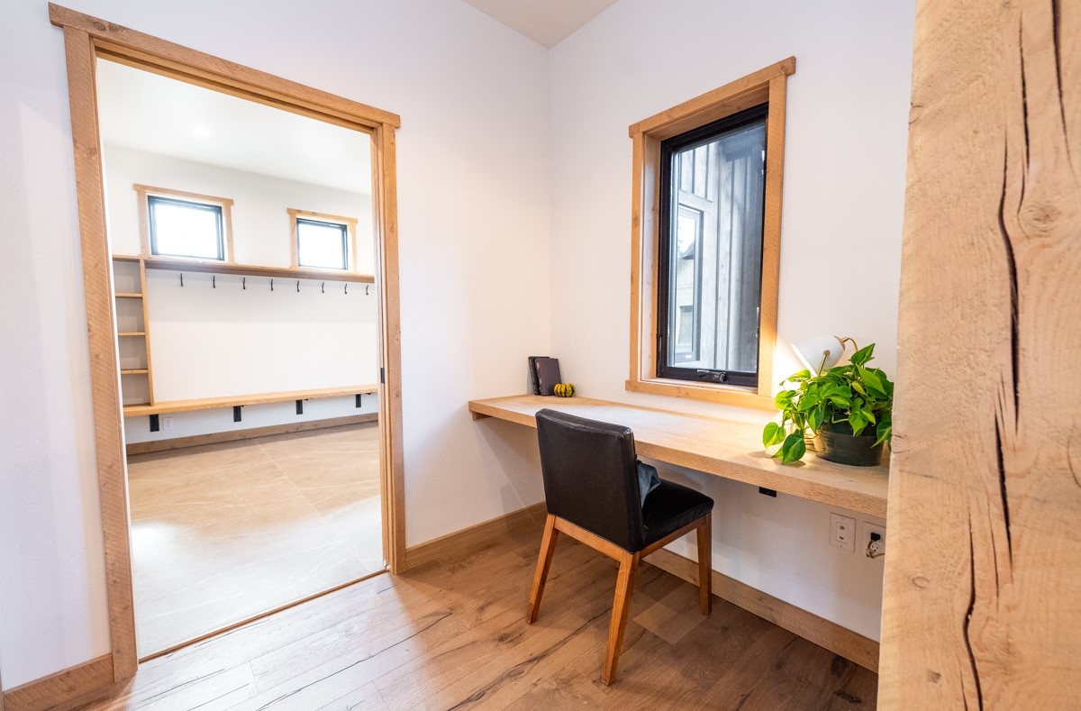 80 Mountain Meadow Road Clancy Singlefamilyresiden