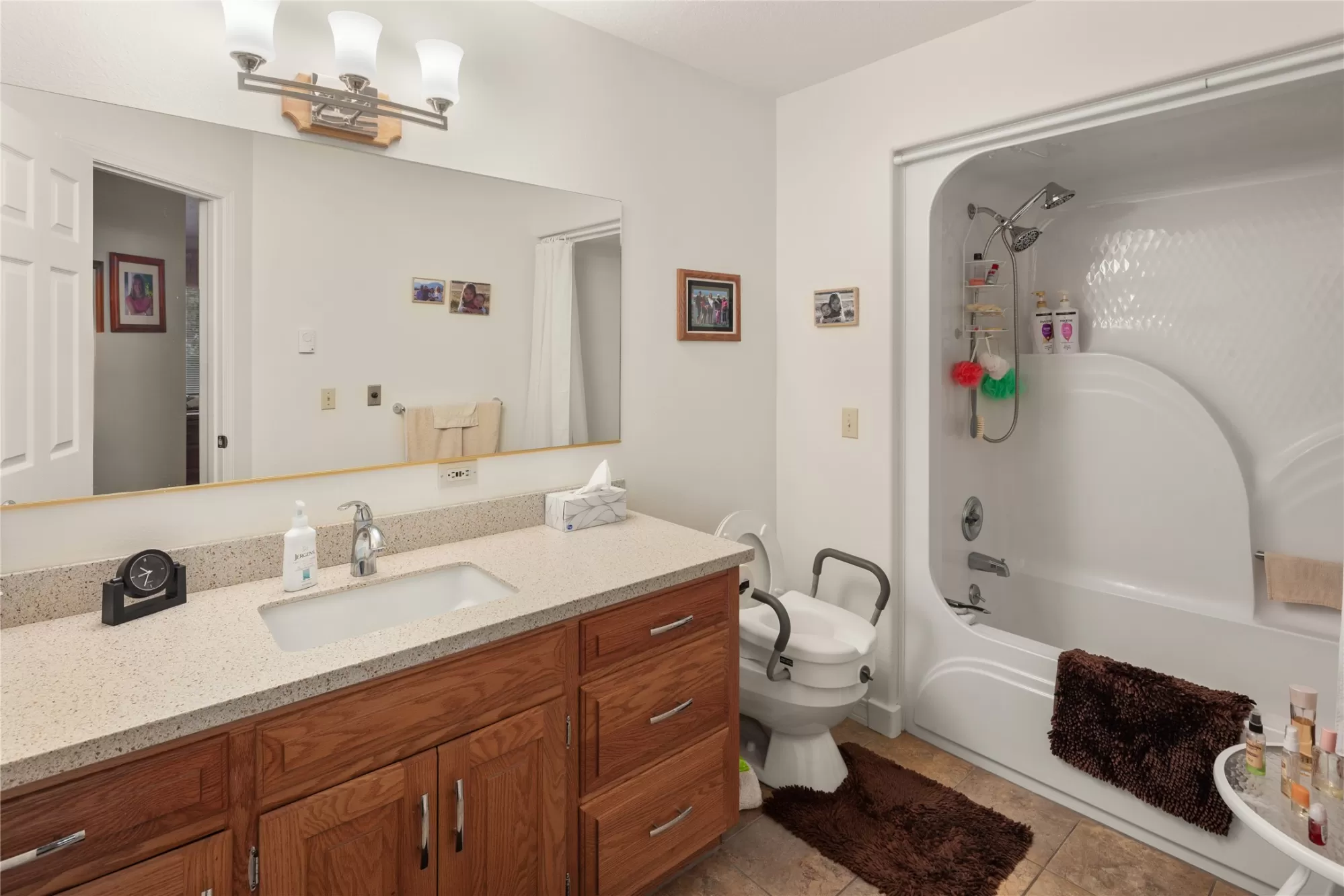 7316  7318   7314 Us Highway 2 E Columbia Falls Wa