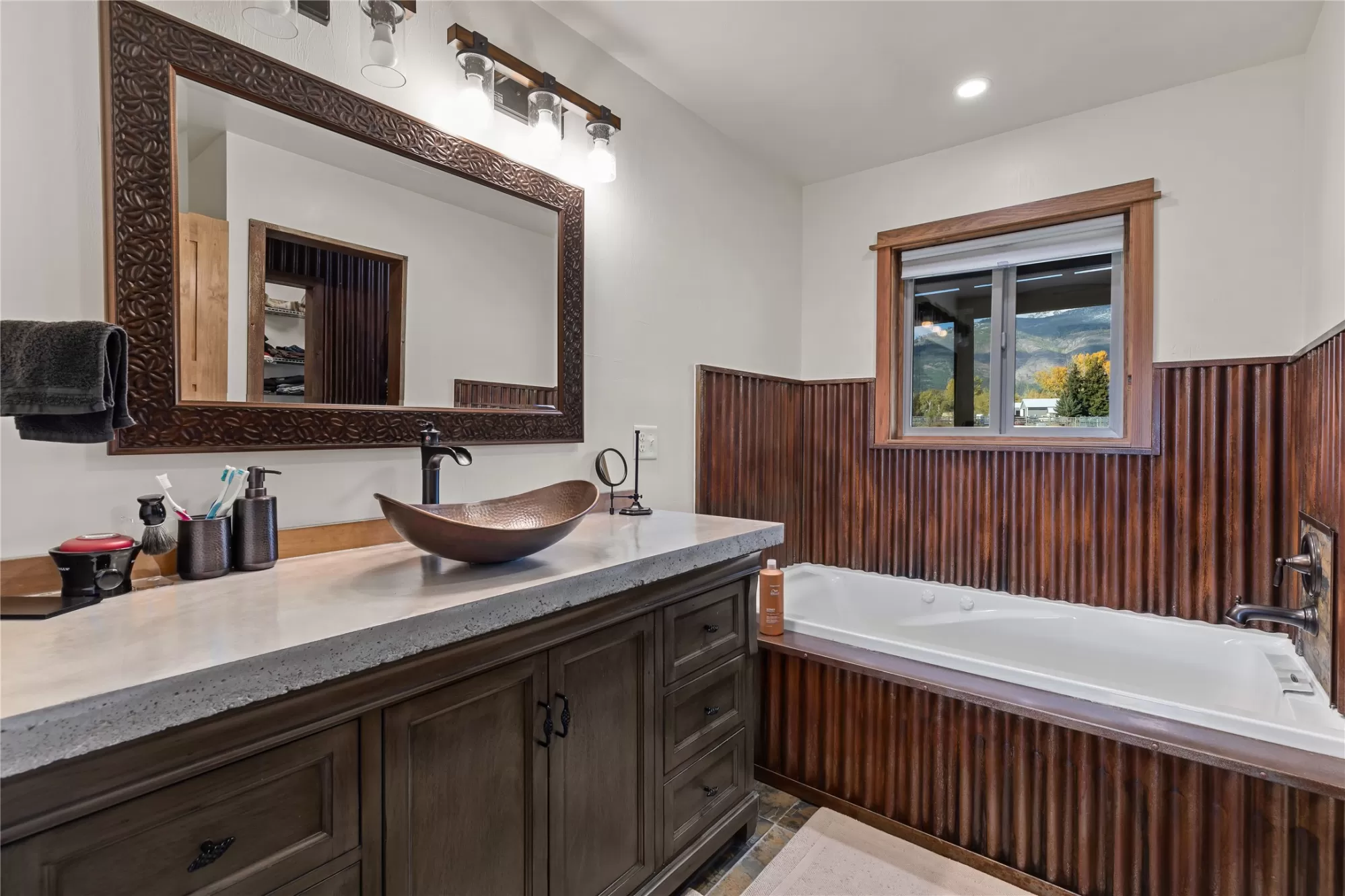 240 Blodgett View Drive Hamilton Singlefamilyresid