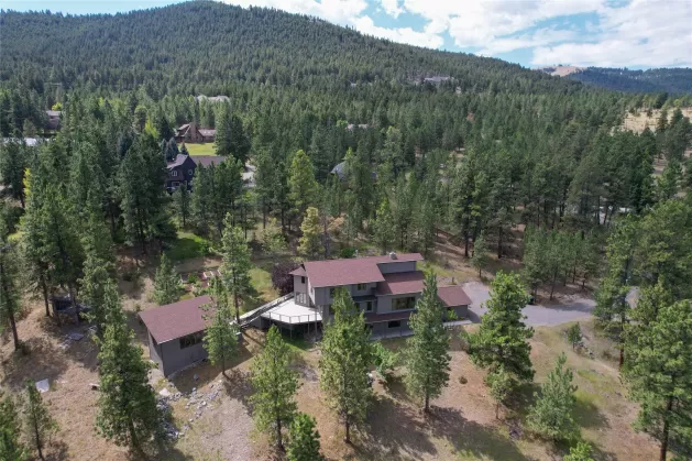 1 Columbine Drive Helena Singlefamilyresidence 5 B