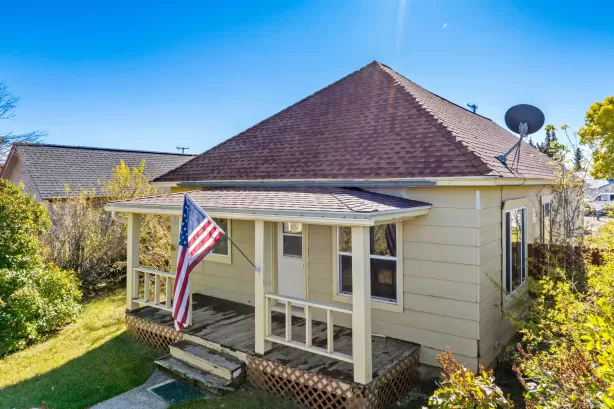 210 3rd Avenue N Stanford Singlefamilyresidence 3