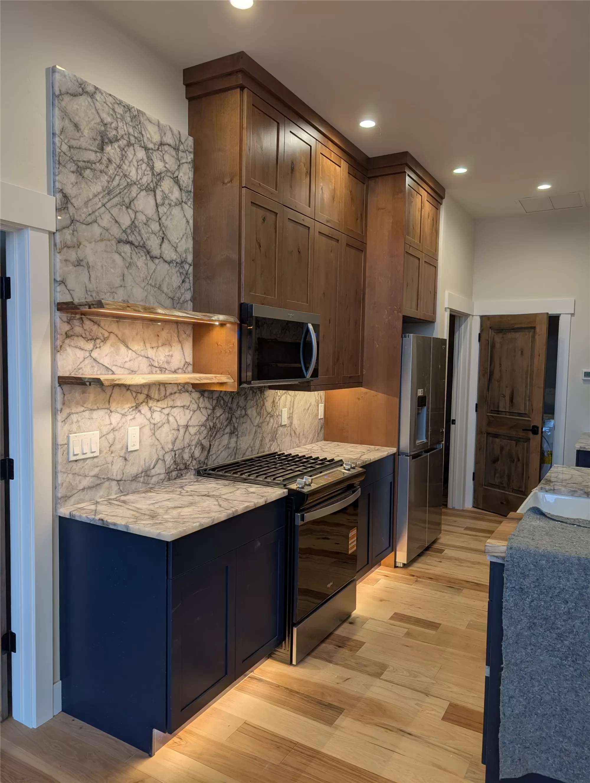 329   331 Baker Avenue Whitefish Buildingland Cond