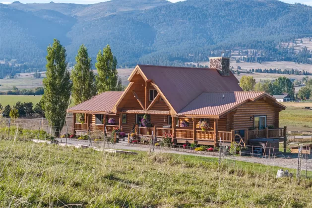 2374 Hamby Lane Victor Singlefamilyresidence 5 Bed