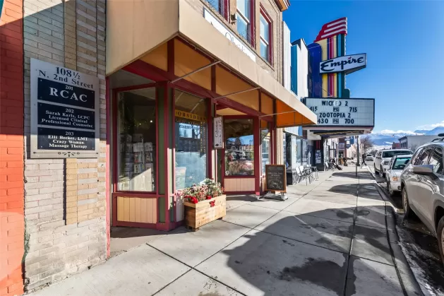 108 N 2nd Street Livingston Retail Waterfront 5630