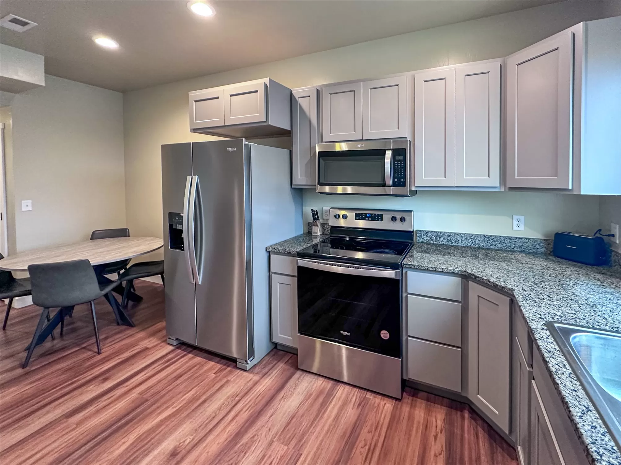 2296 Deerfield Lane Helena Apartment Waterfront