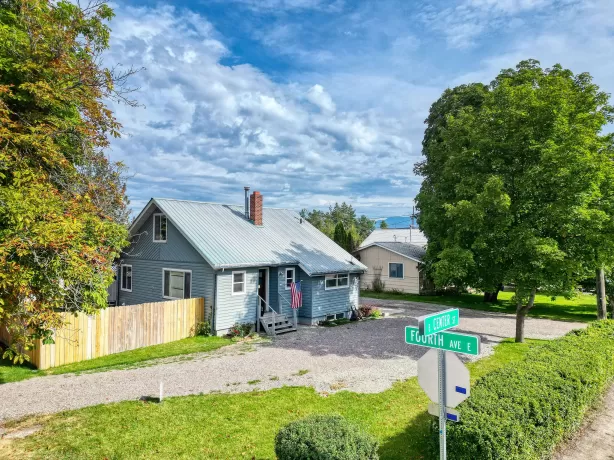 403 E Center Street Kalispell Singlefamilyresidenc