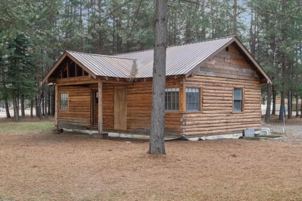 72 Pilots Trail Bigfork Waterfront 5 Acres