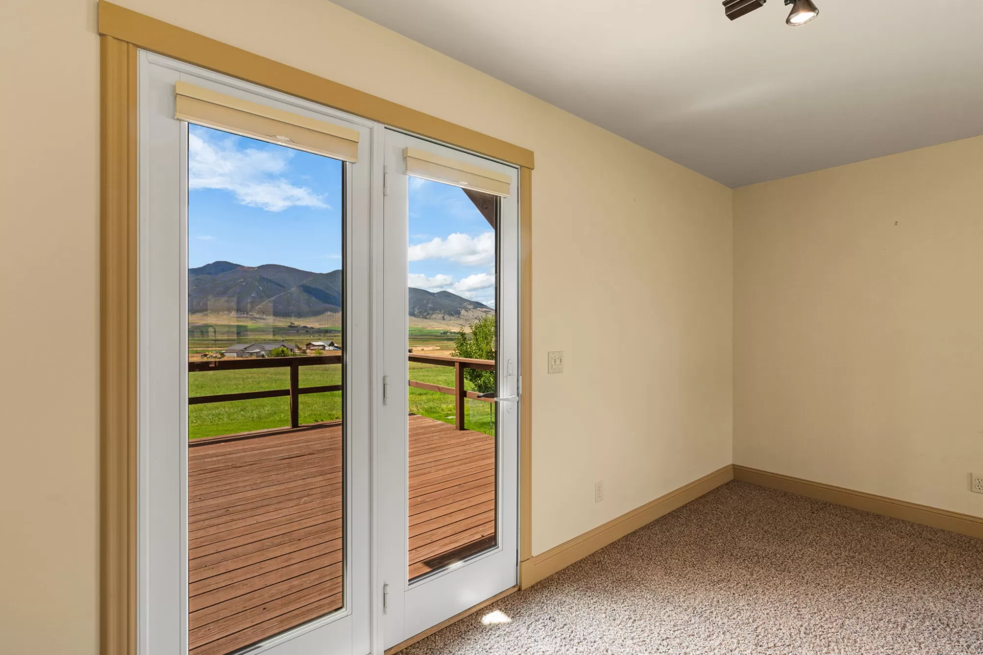 55 Mountain View Road Sheridan Singlefamilyresiden