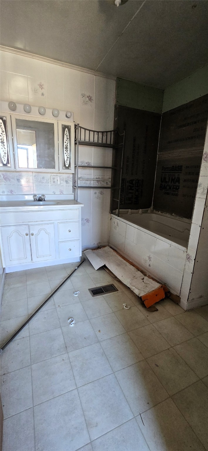 125 5th Avenue Ne Cut Bank Other 3 Bedrooms Waterf