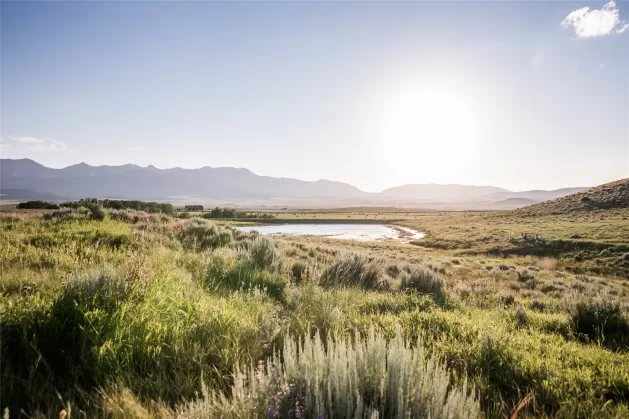 2249 Seitz Road E Wilsall Singlefamilyresidence 1