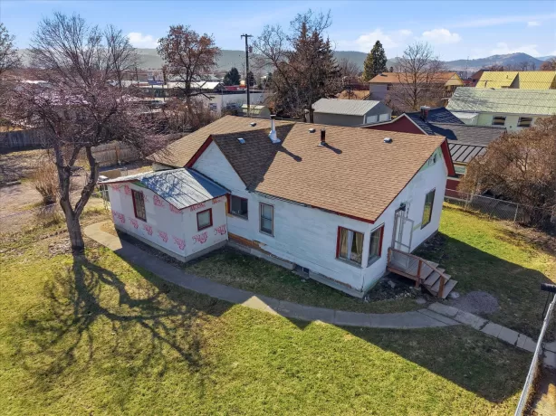684 E Washington Street Kalispell Singlefamilyresi