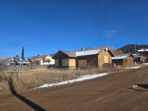 610 S Sansome Street Philipsburg Singlefamilyresid