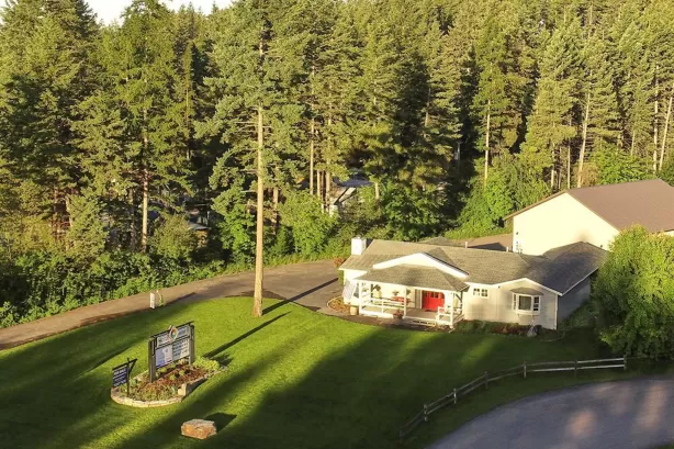 8560 MT Highway 35 Bigfork Singlefamilyresidence 3