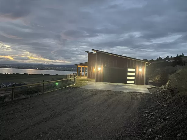 5045 Lake Helena Drive Helena Singlefamilyresidenc