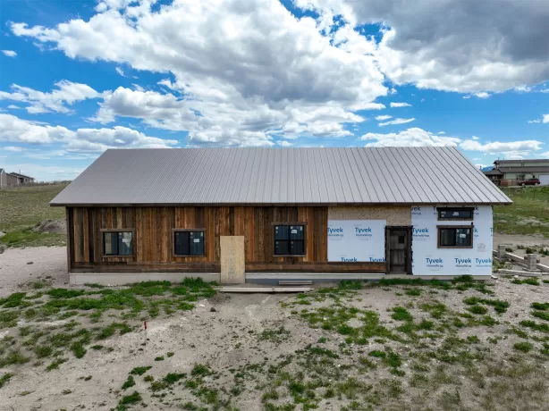 1371 Whoop Up Trail Augusta Singlefamilyresidence