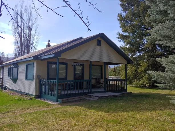 Bigfork Singlefamilyresidence 2 Bedrooms Horse Wa