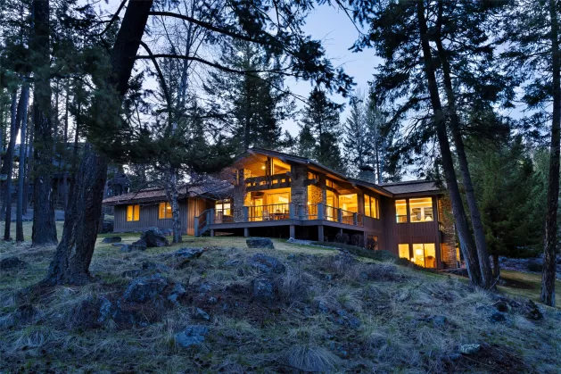 137   133 Eagle Bend Drive Bigfork Singlefamilyres