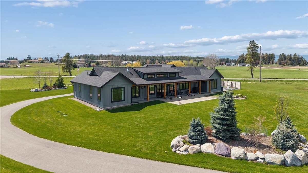 2477 Whitefish Stage Kalispell Singlefamilyresiden