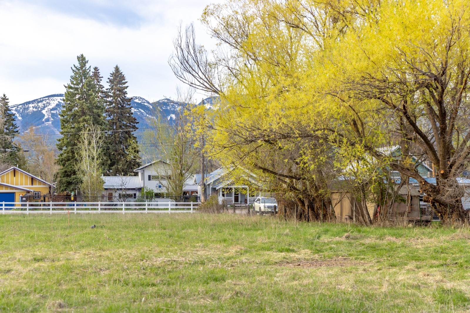 320 W Fourth Street Whitefish Ski Waterfront