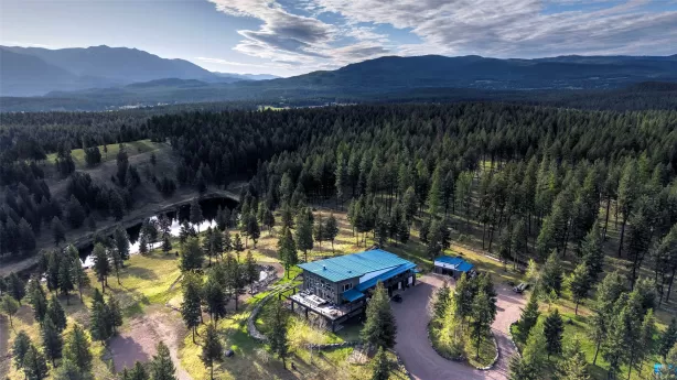 Trego Singlefamilyresidence 8 Bedrooms Horse Wate