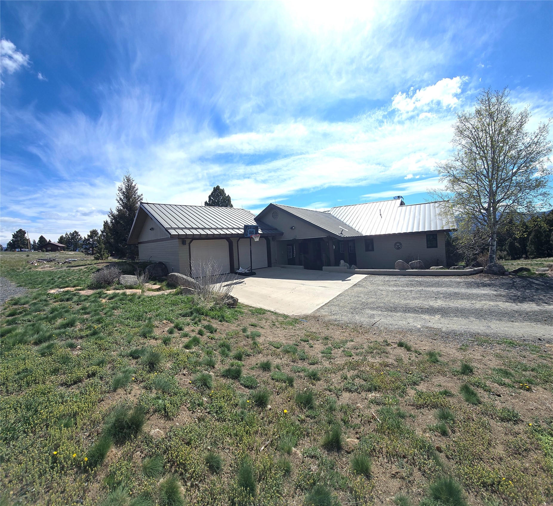 884 Wapiti Mountain Road Butte Singlefamilyresiden