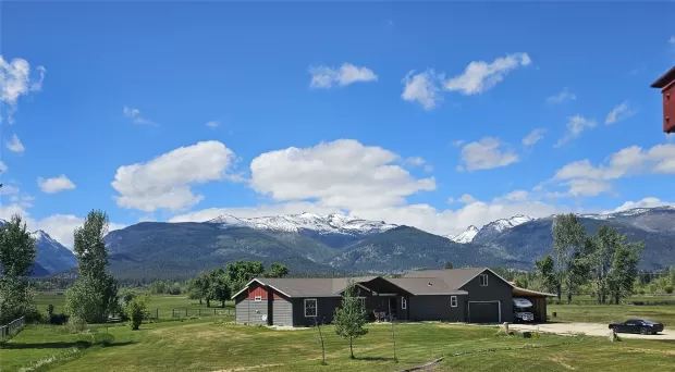 377 Tushapaw Road Victor Singlefamilyresidence 4 B