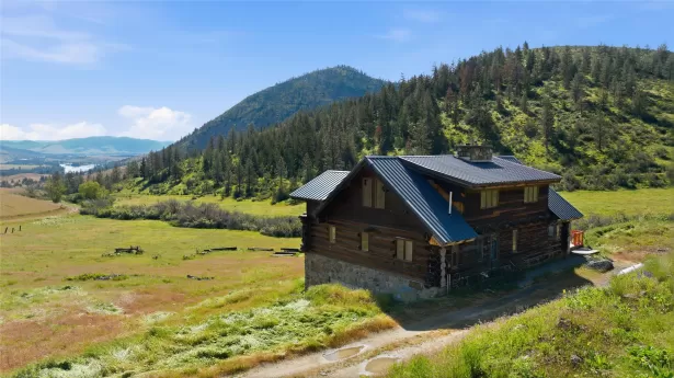 54 W Magpie Creek Road Dixon Singlefamilyresidence