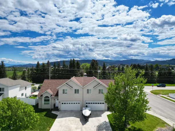 2 Empire Loop Kalispell Townhouse 3 Bedrooms Ski C