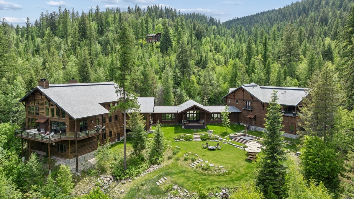 1725 Lion Mountain Drive Whitefish Singlefamilyres