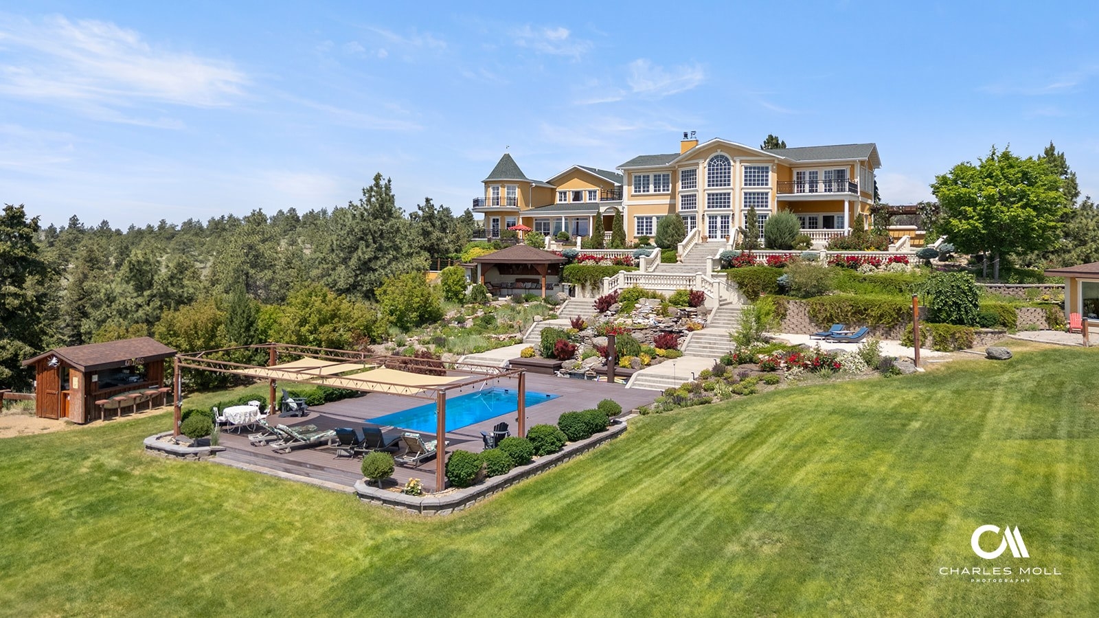 5275 Riverview Drive Helena Singlefamilyresidence